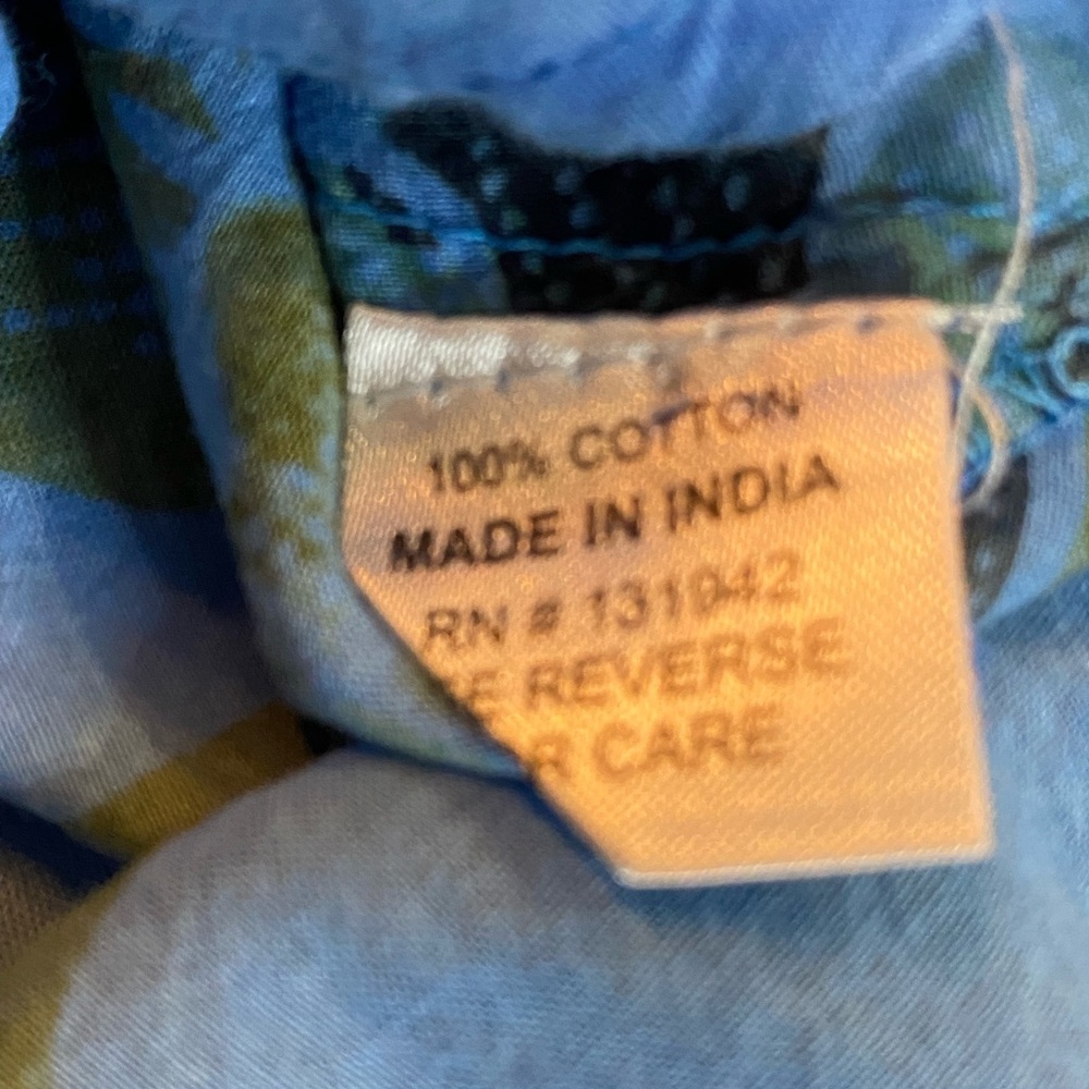 Chic Connection Boho Floral Embroidered V-neck Top
Size Medium - Picture 5 of 10